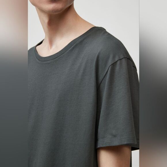BDG Urban Outfitters Universal Reg Fit Tee in Grey - Picture 2 of 4